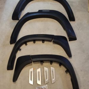 EXTENCIONES TAPABARRO L200 2019 CON LUZ