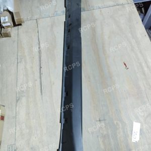 MOLDURA LATERAL COSTADO DER INFERIOR (LARGA)