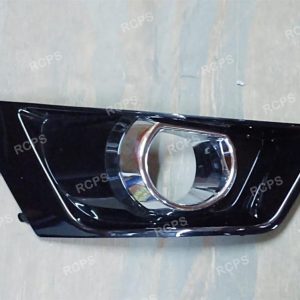 REJILLA NEBLINERO DEL DER (CON INTERIOR CROMADO)