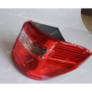 FOCO TRASERO DER (EXTERIOR)